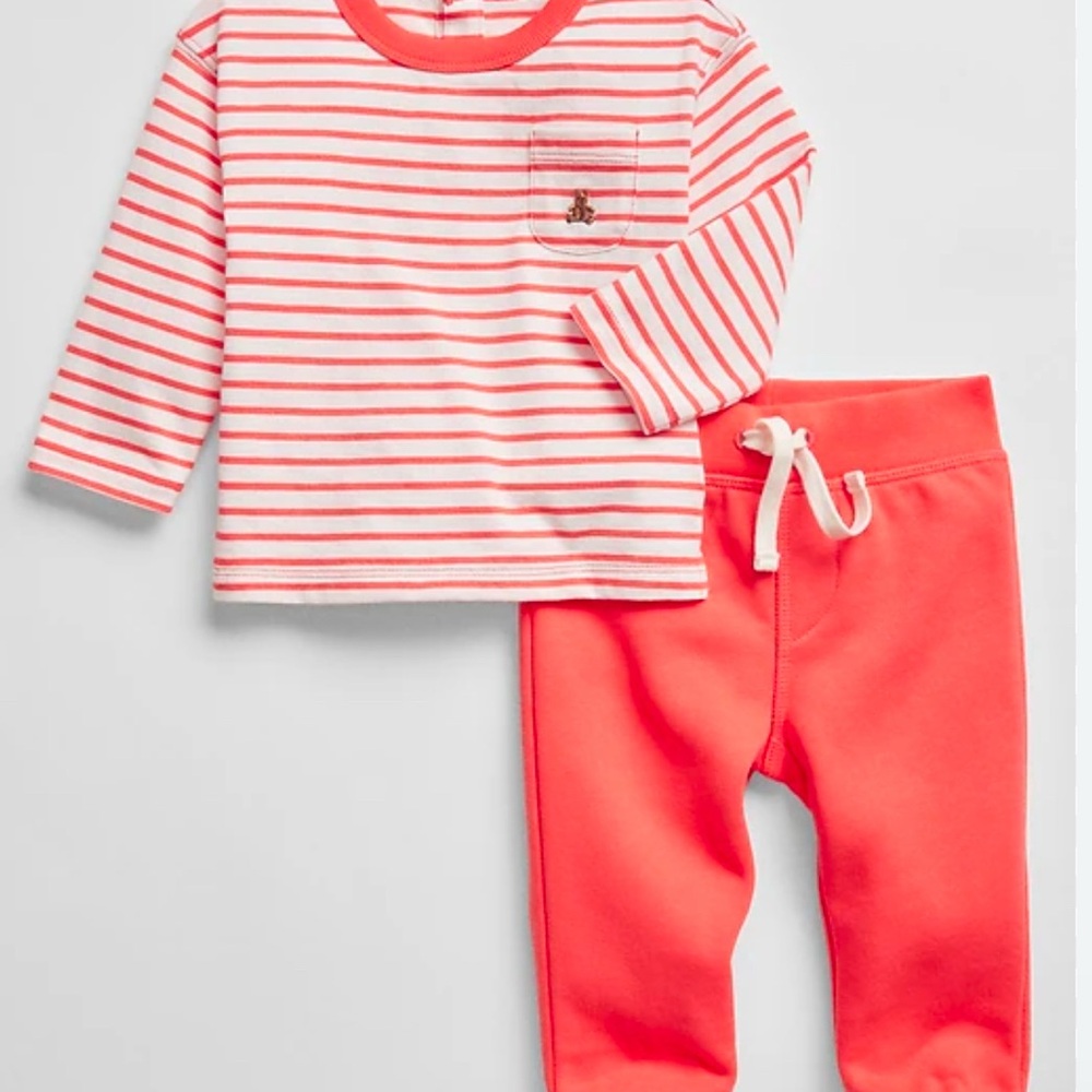 Baby gap outfit